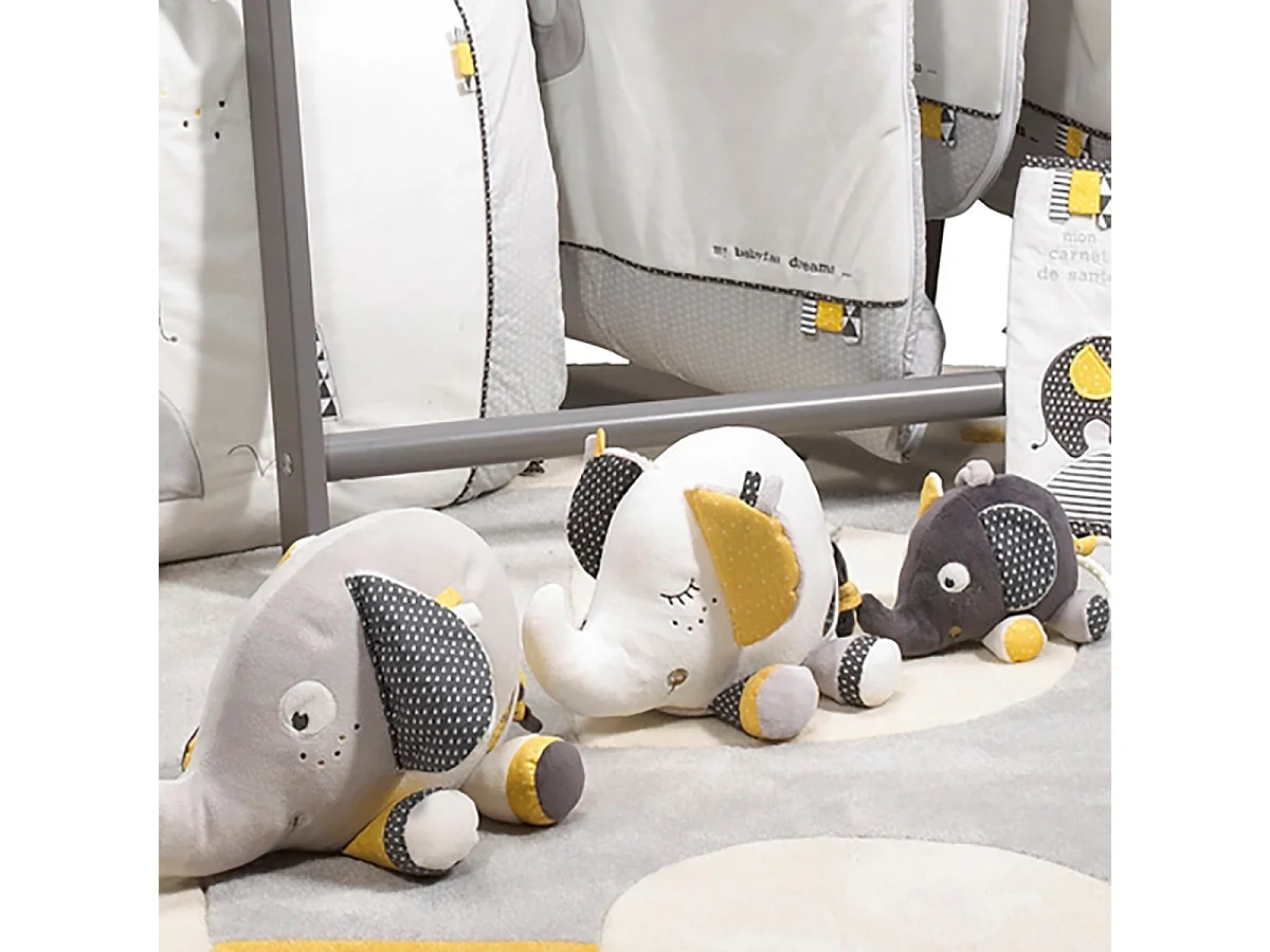 Peluche elefante de terciopelo