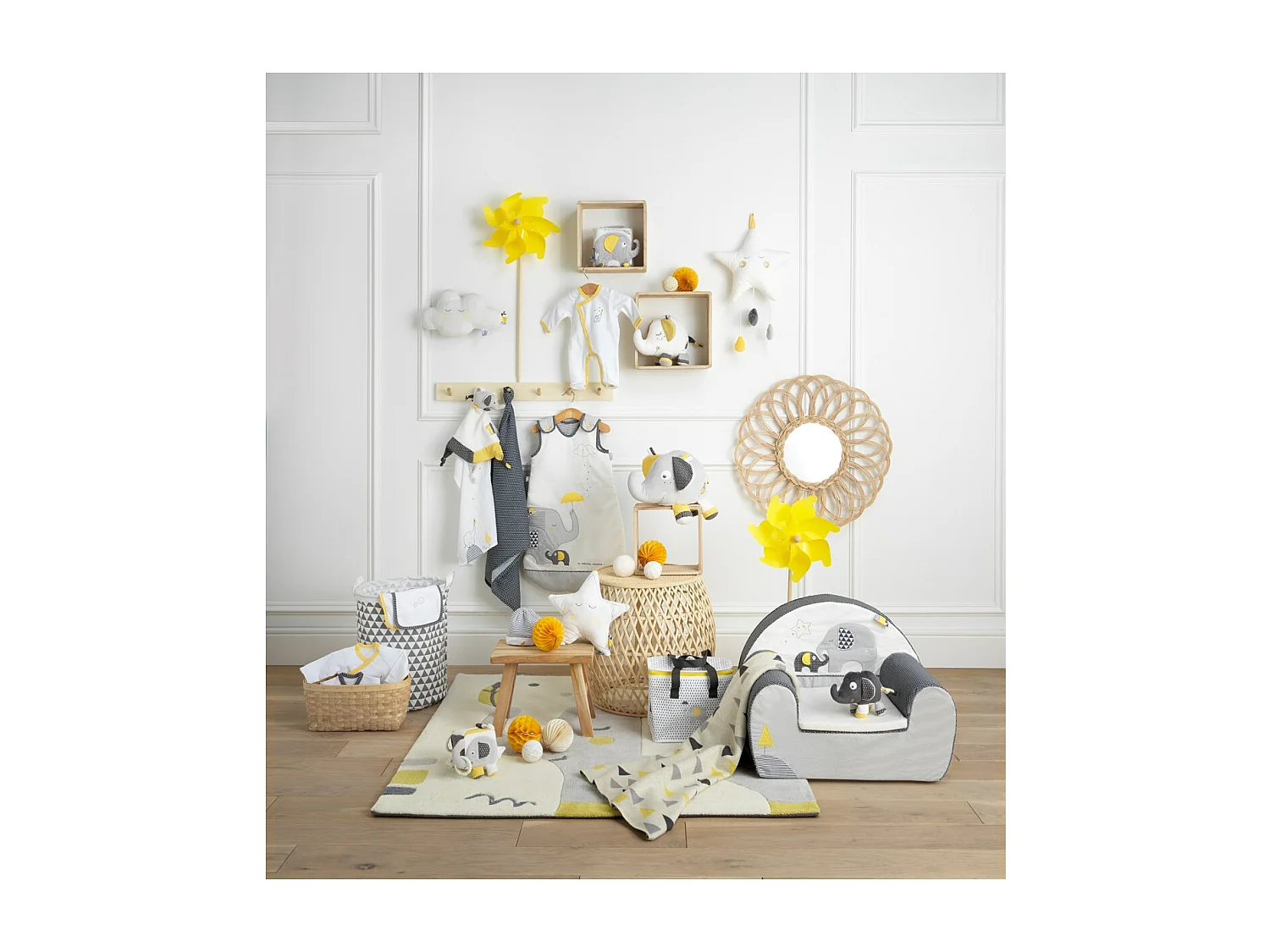 Doudou Eléphant en velours BABYFAN - Sauthon