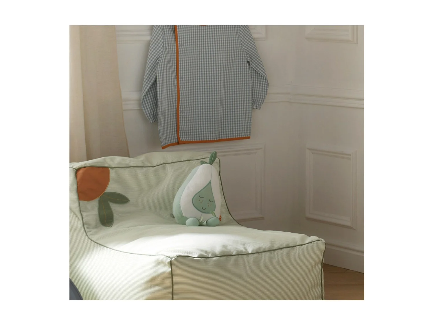 Doudou poire en coton blanc BOTANICA - Sauthon