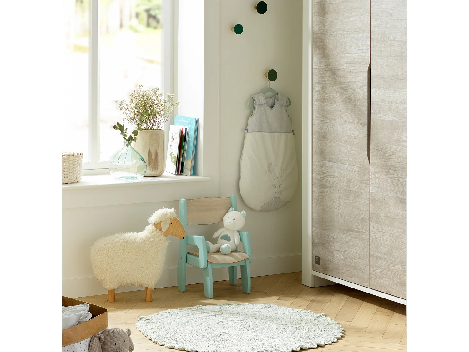 Peluche de terciopelo blanco