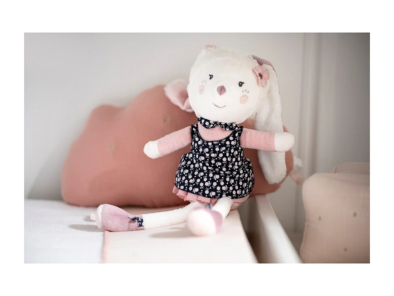 Doudou lapin grand modèle en velours blanc MISS FLEUR DE LUNE - Sauthon