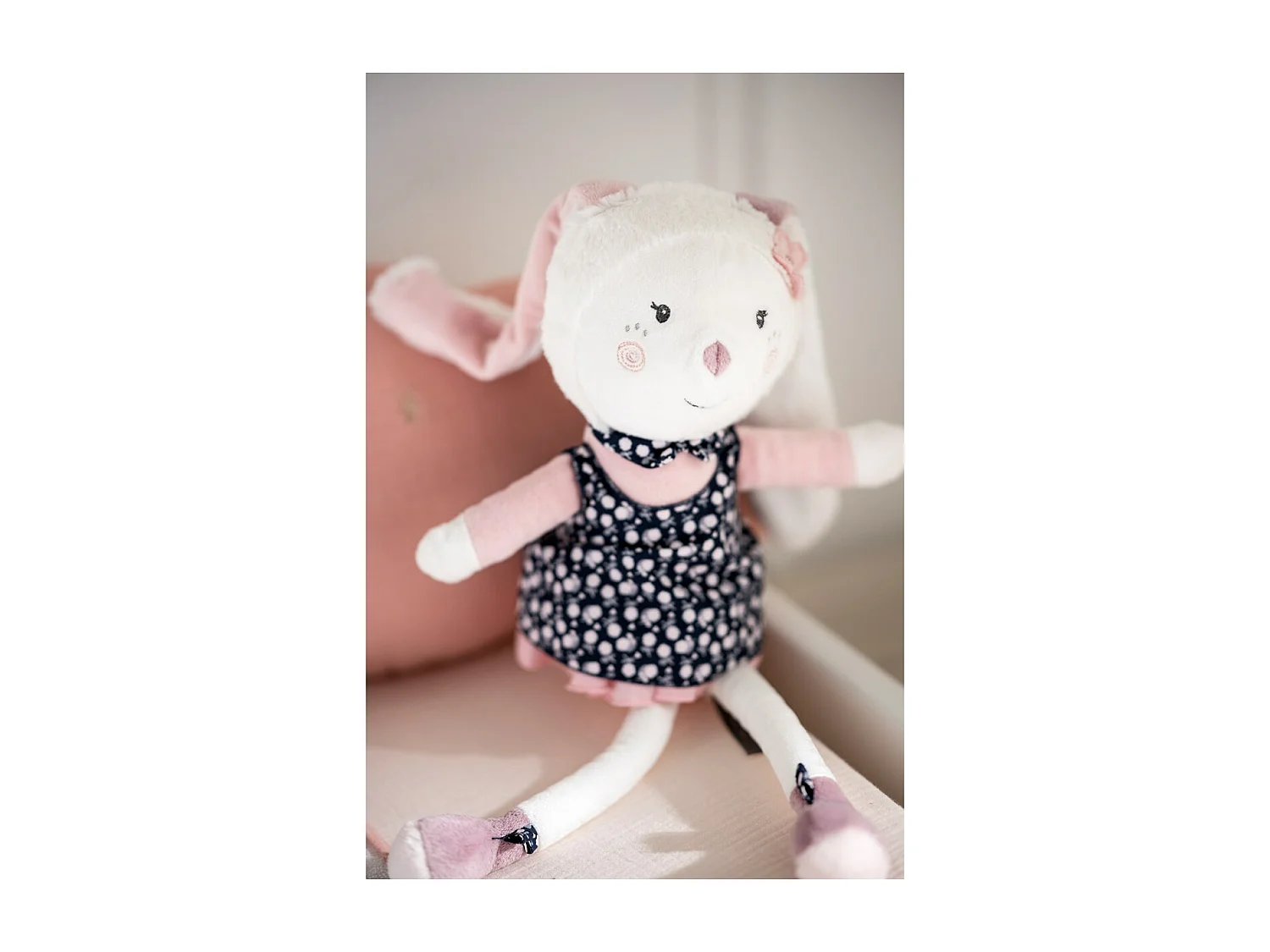 Peluche grande de conejo blanco de terciopelo