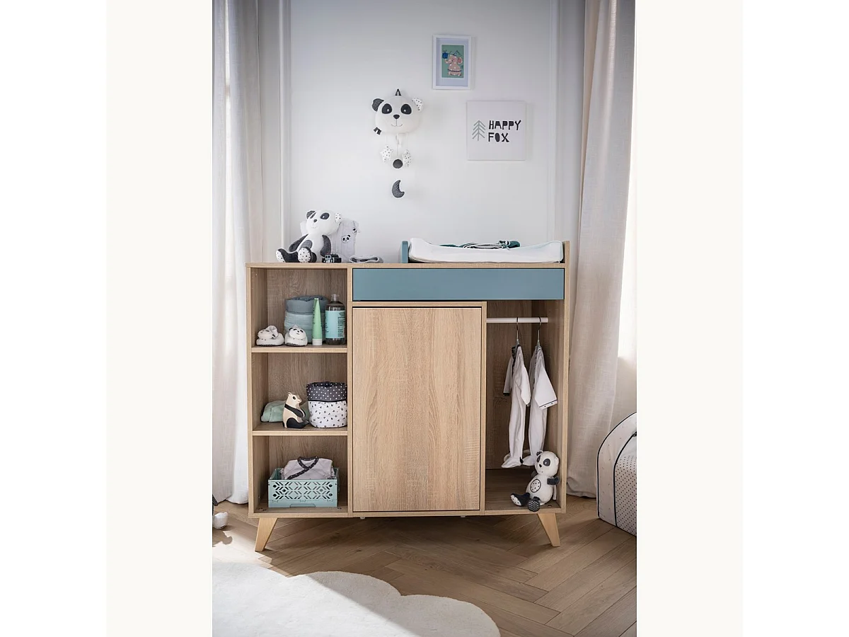 Un cambiador convertible en escritorio