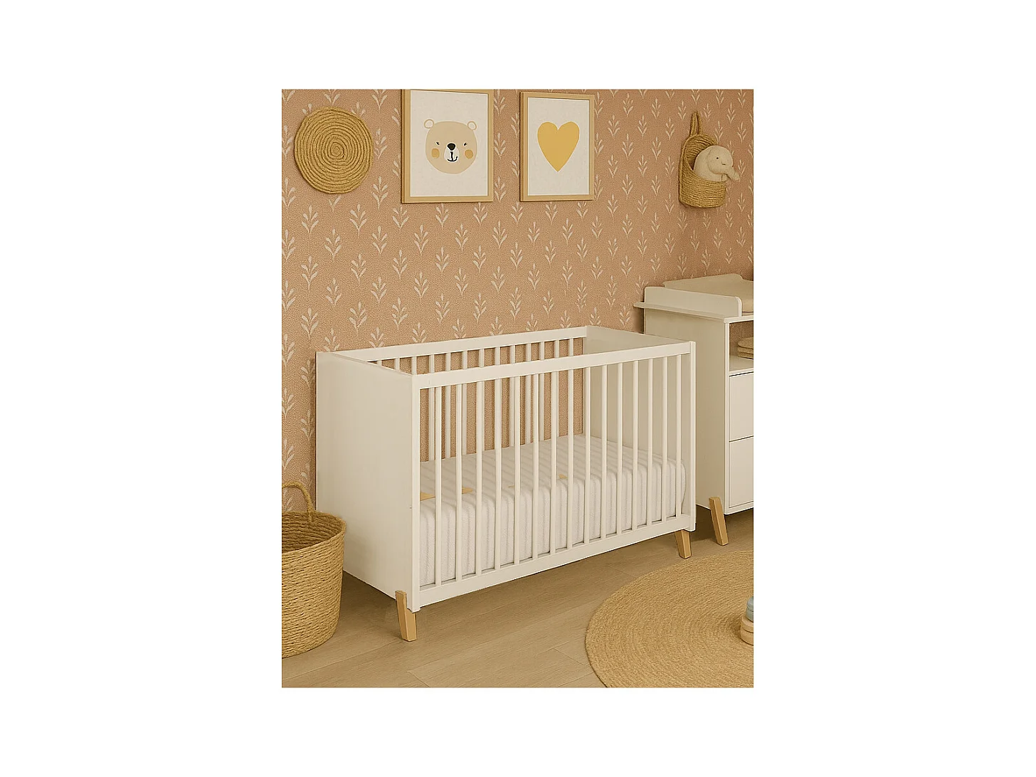 Lit bébé 120 x 60 sur pieds en bois blanc JOY - BabyPrice