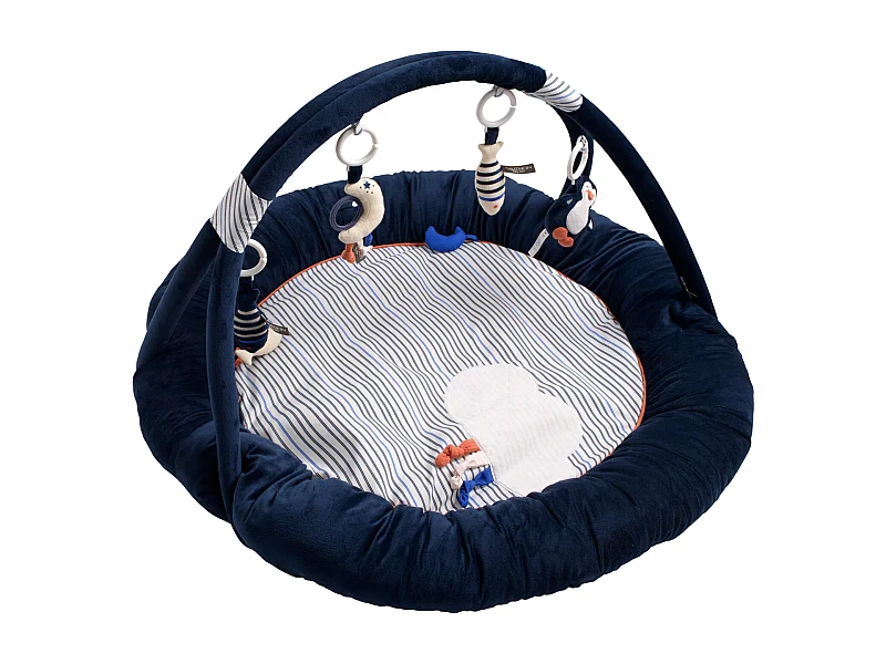 Alfombra de terciopelo azul con rayas marineras