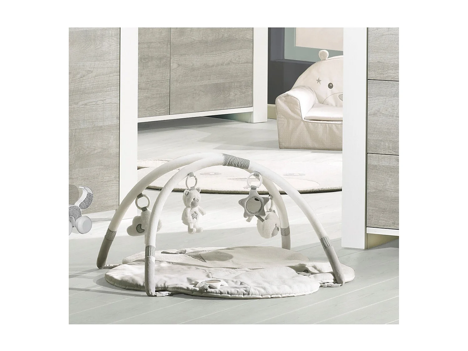 Tappeto da gioco a nuvola con archi in poliestere bianco