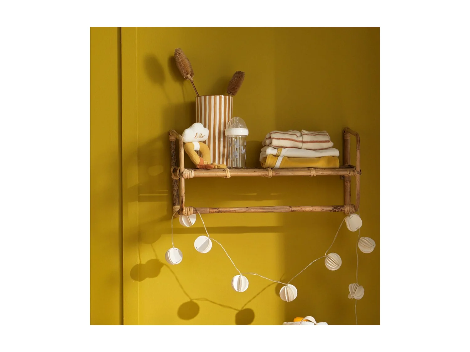 Hochet en velours Moutarde SUNLIGHT - Sauthon