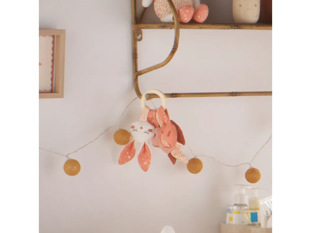 Hochet en velours rose ESMEE - Sauthon