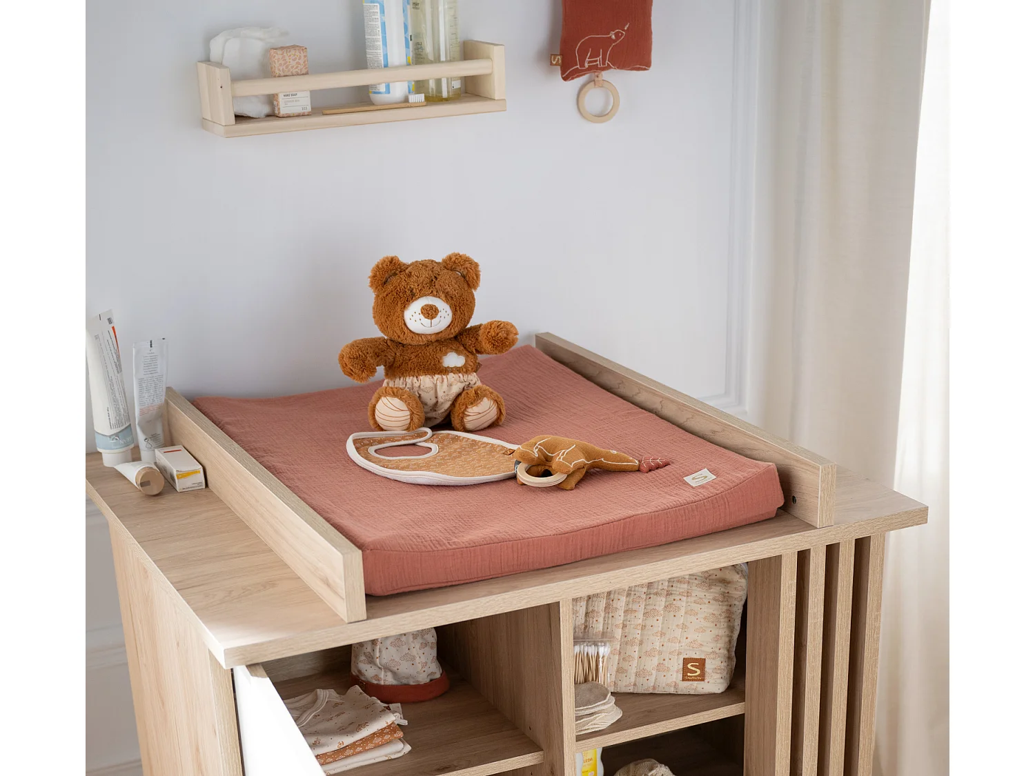 Sonajero oso con anilla de madera