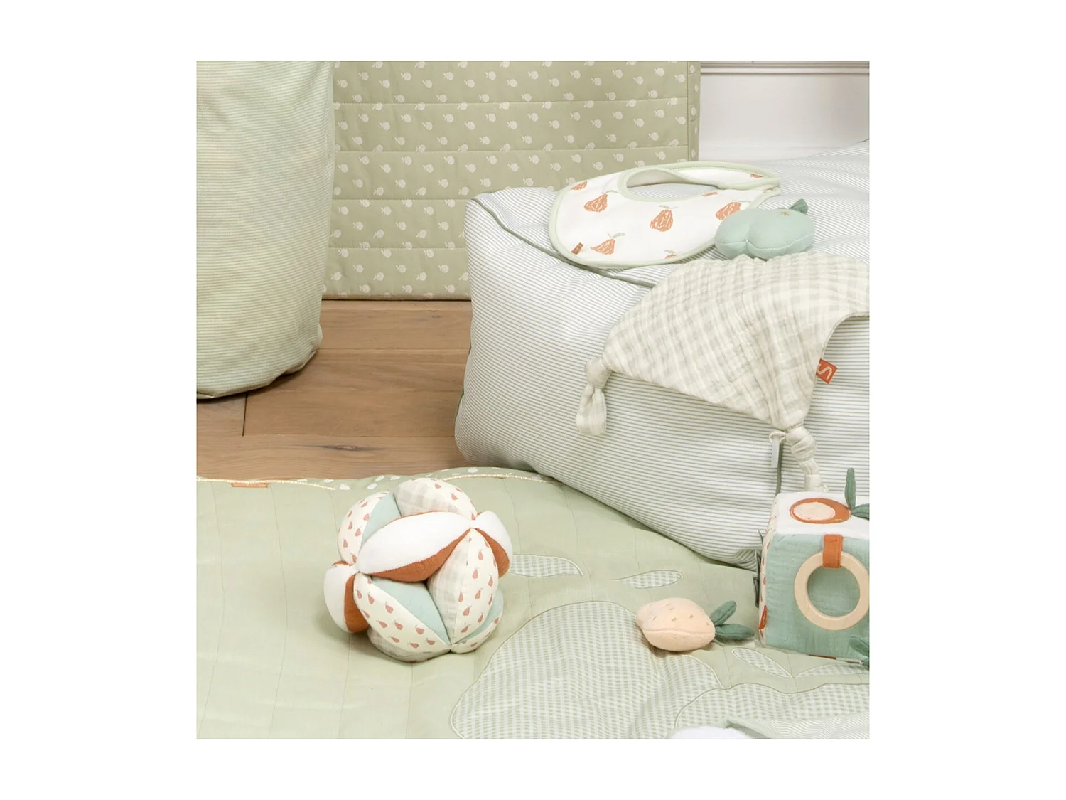 Bola sensorial de algodón blanco