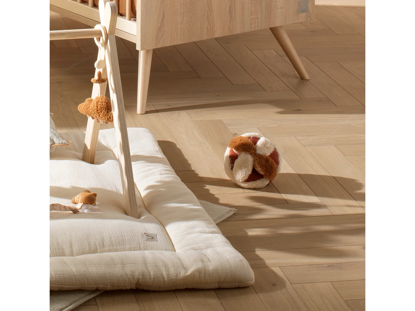 Balle sensorielle en peluche ORSINO - Sauthon