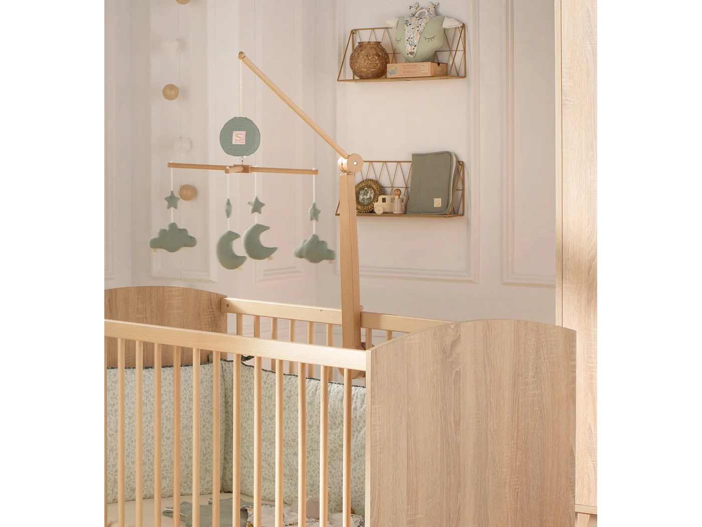 Mobile musical bébé en bois avec 4 jouets UNI SAUGE - Sauthon