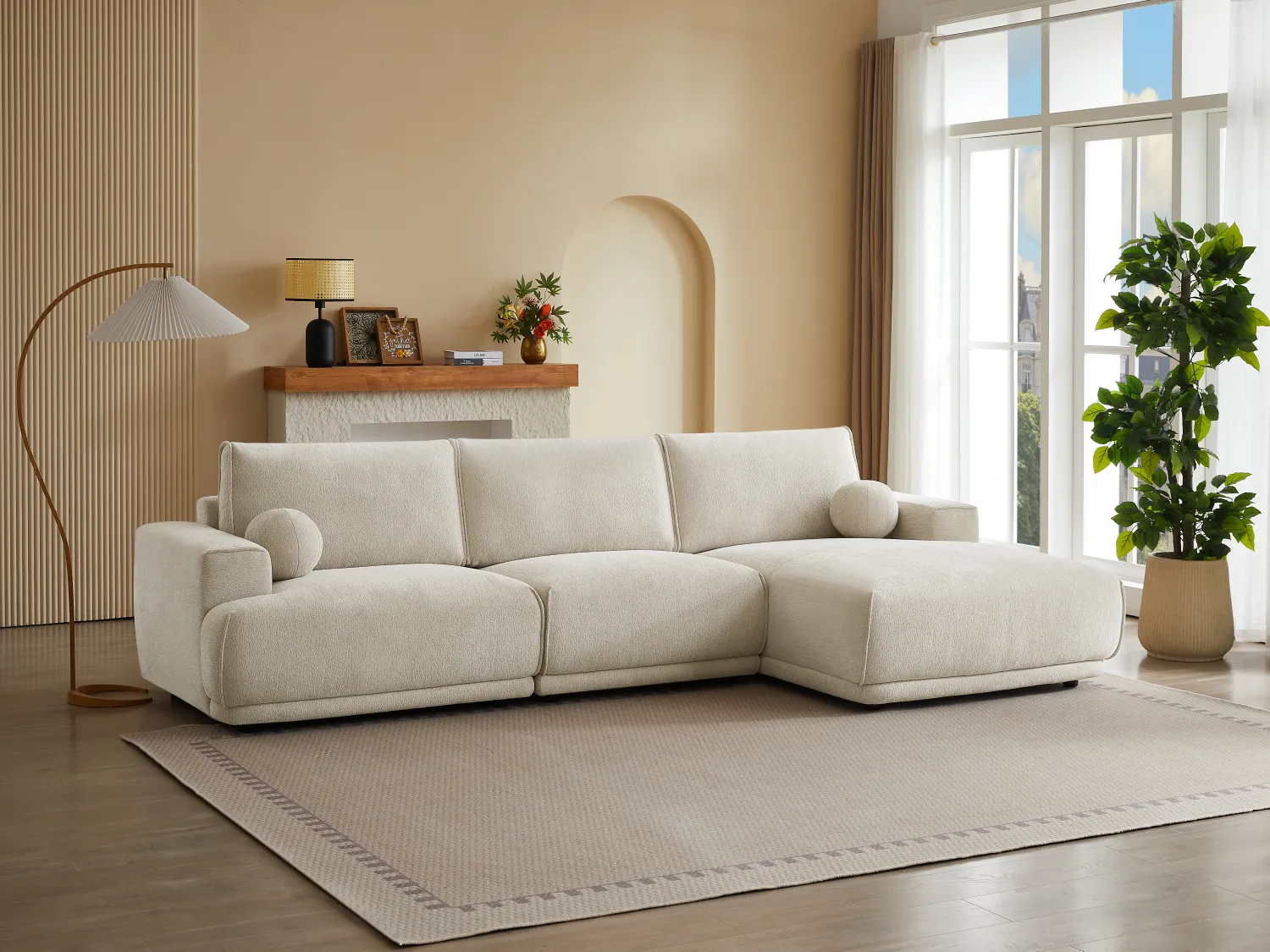 Canapé d'angle droit en tissu chenille beige EMABI de Maison Céphy