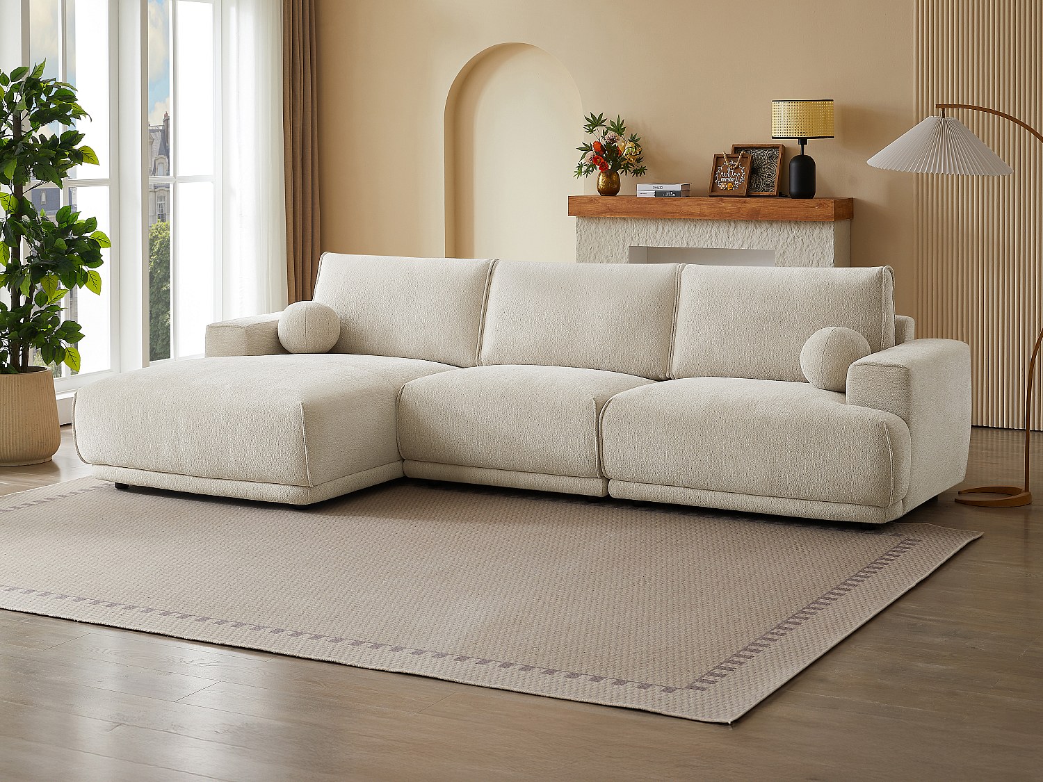 Vänstervänd hörnsoffa i beige chenilletyg EMABI från Maison Céphy