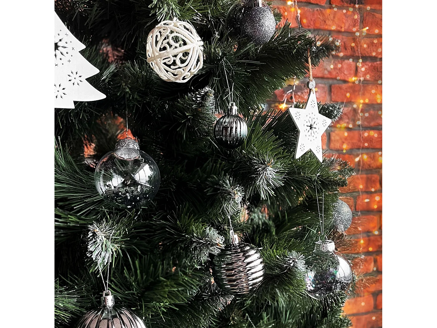 ENSEMBLE BOULES DE NOËL 220PCS BLACK