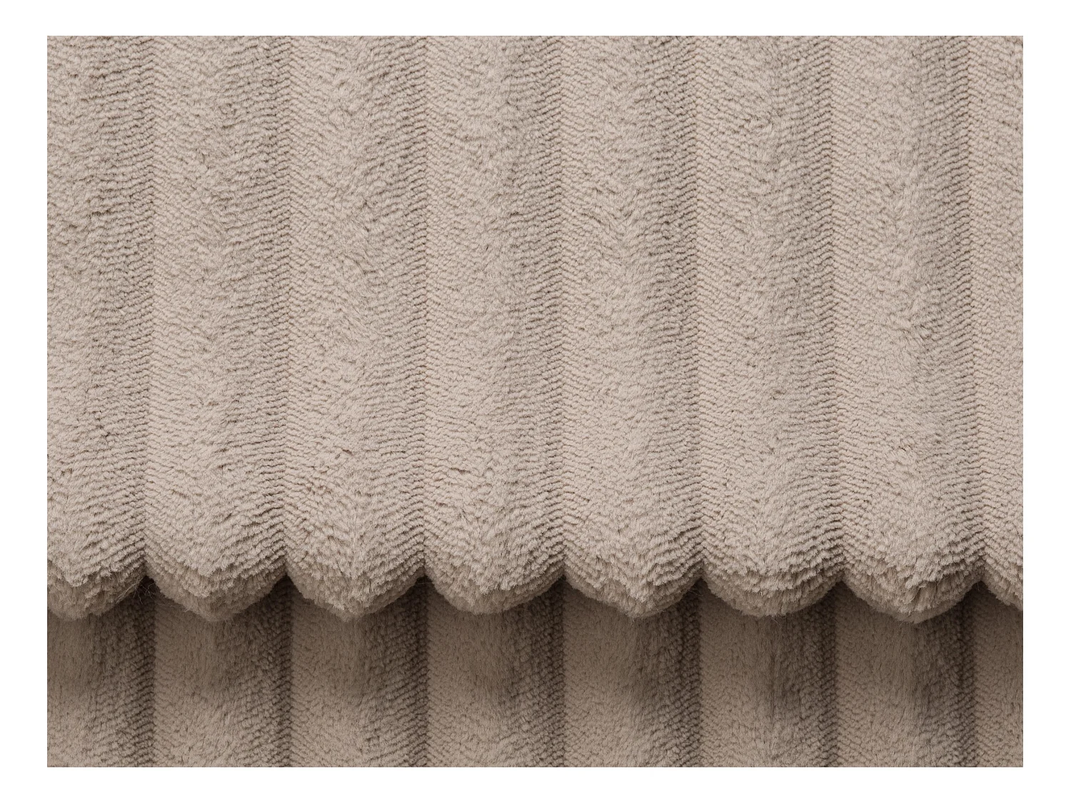 Canapé 3 places confort assise profonde en velours côtelé grosses côtes taupe PINETA