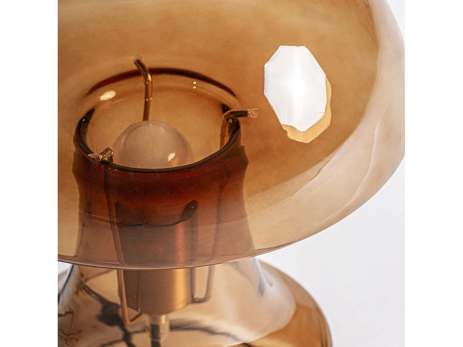 Lampe de salon en verre ambre  en 26x26x34 cm