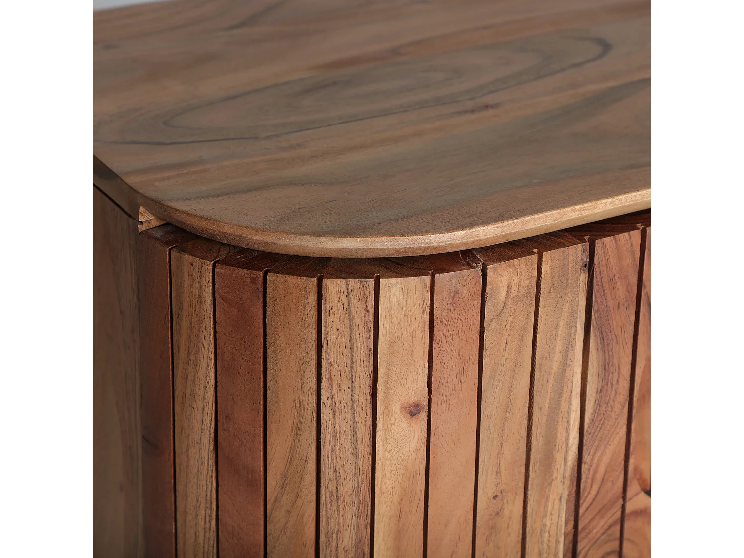 Table chevêt en bois d´acacia marron  en 55x35x55 cm