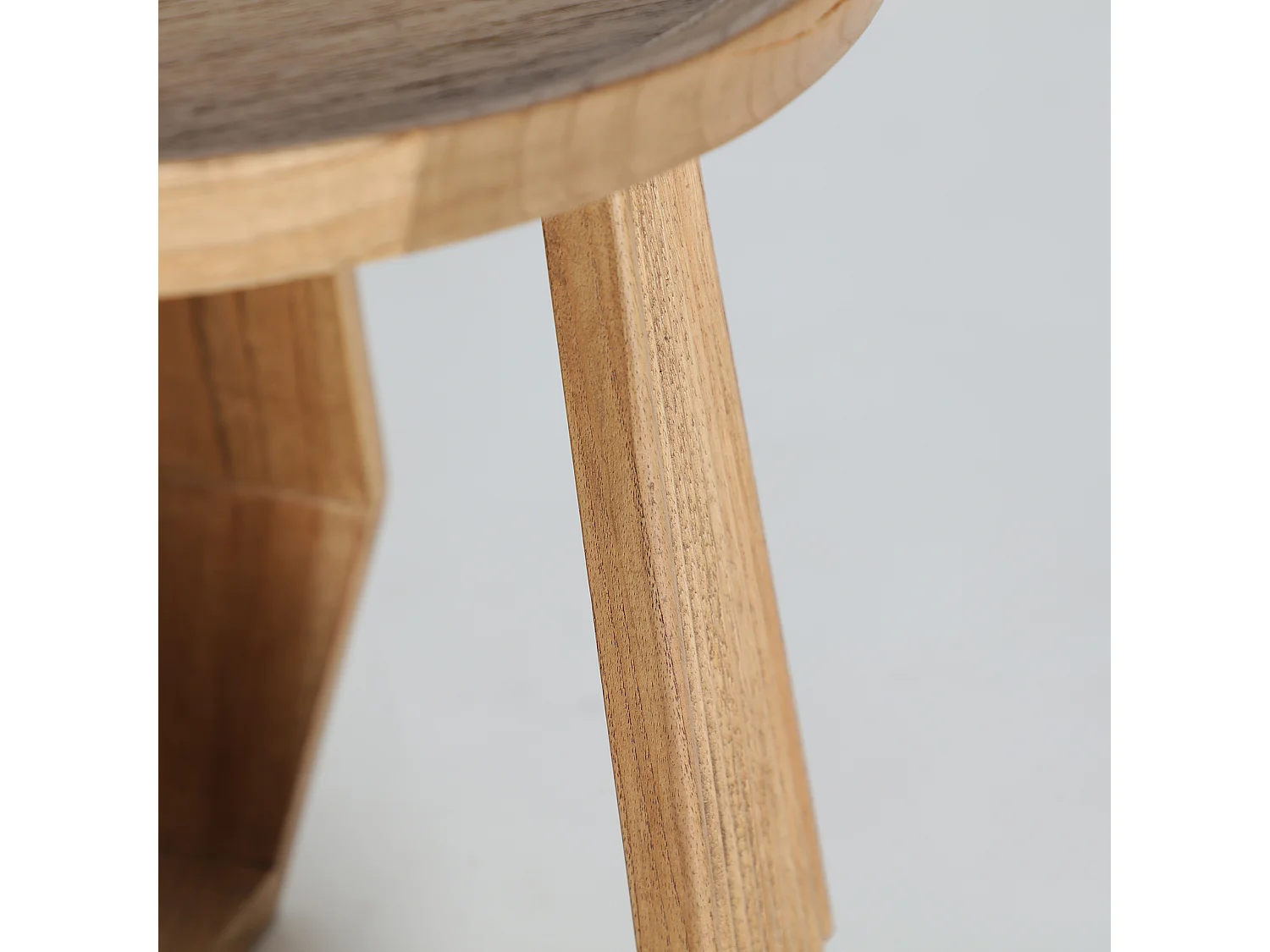 Table basse en bois de mindi marron naturel en 55x55x47 cm