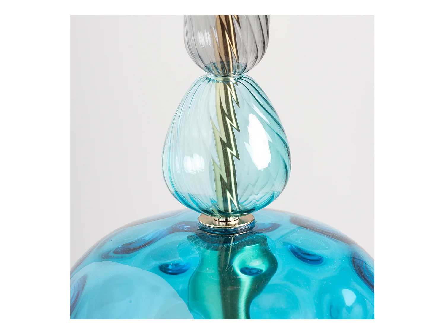 Lustre en verre multicouleur  en 20x20x68 cm