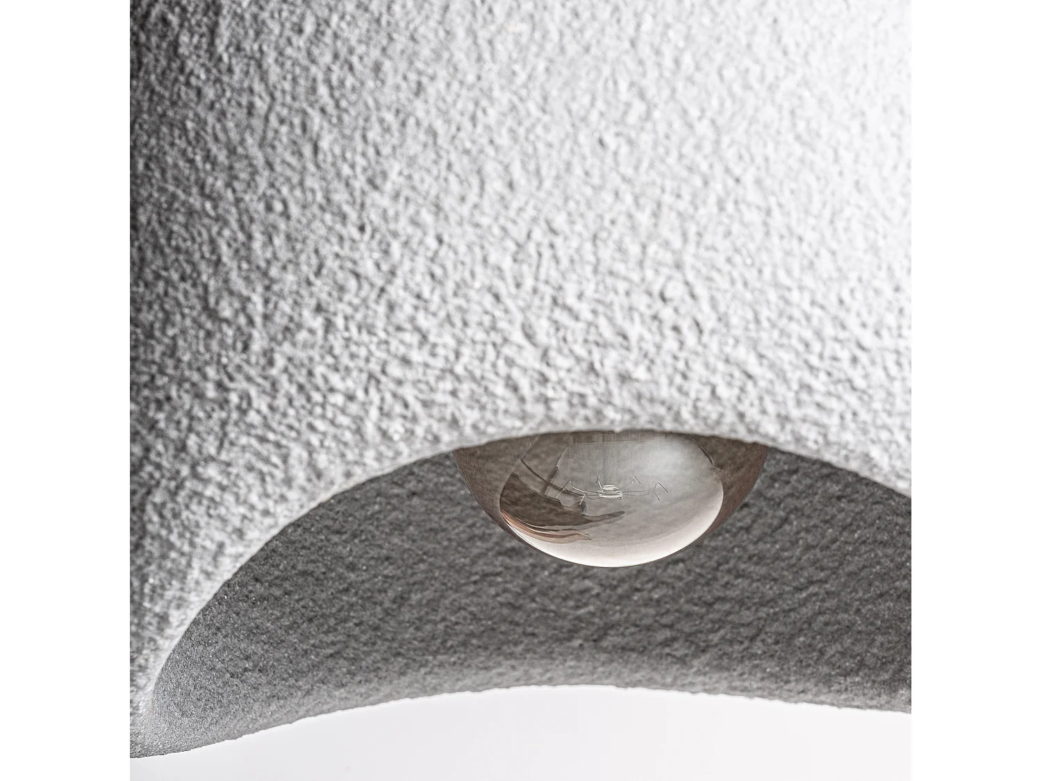 Lustre en ciment résine gris  en 35x40x35 cm