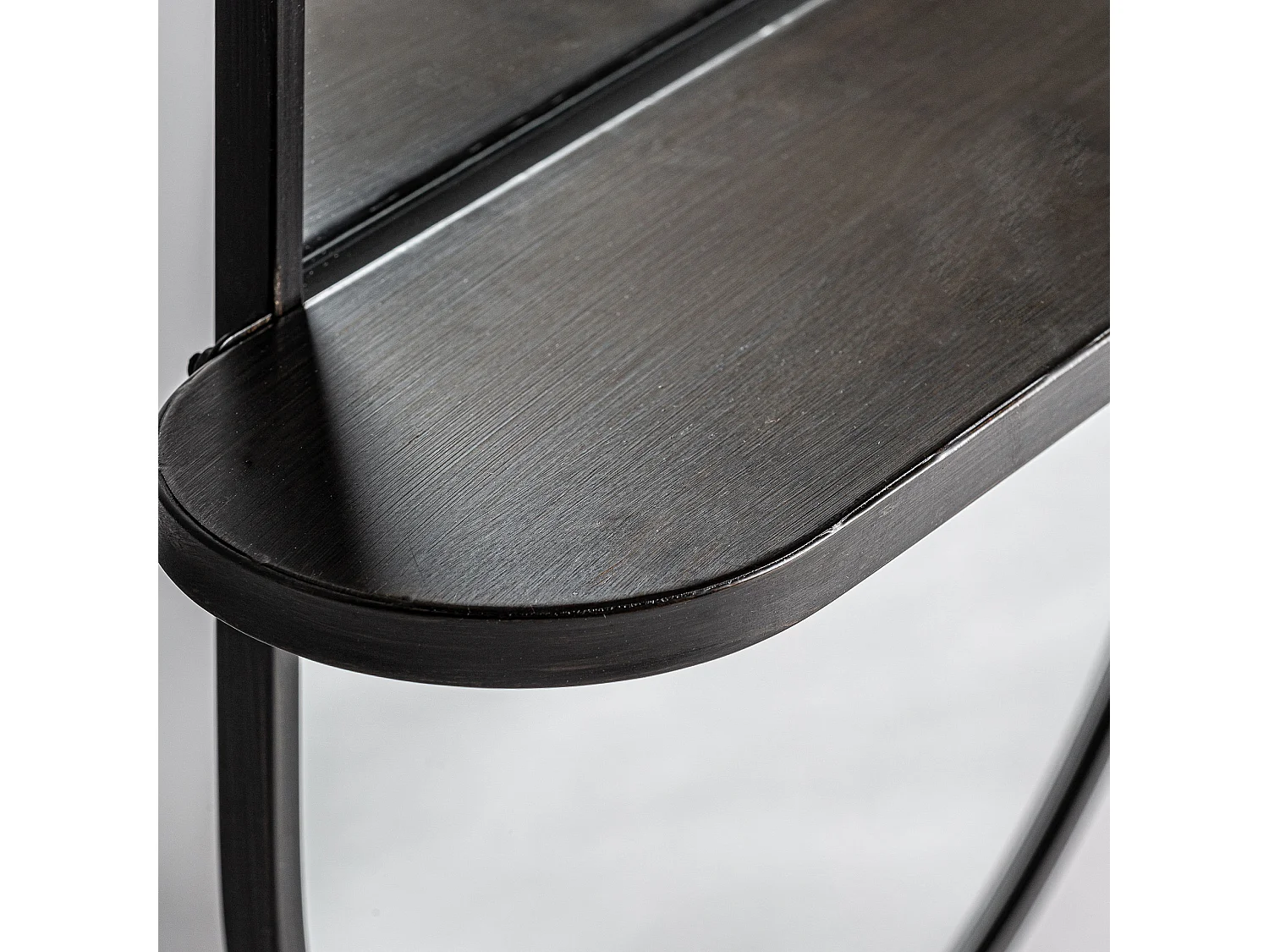 Espejo de hierro en color negro de 80x15x110cm