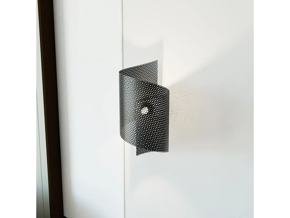 Lampa ścienna Spiral, Czarny, 17x29x17 cm, Seven Design