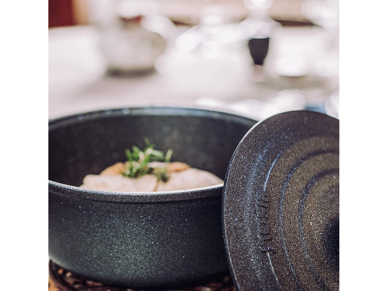 Rondel Le Pignatte, Czarny, 28x28x8,5 cm, Risolì