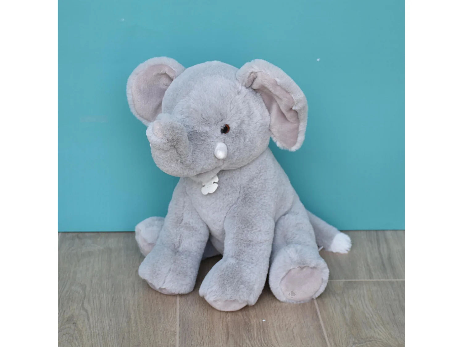 Peluche 32 cm polyester collection DANS LA SAVANE éléphant gris