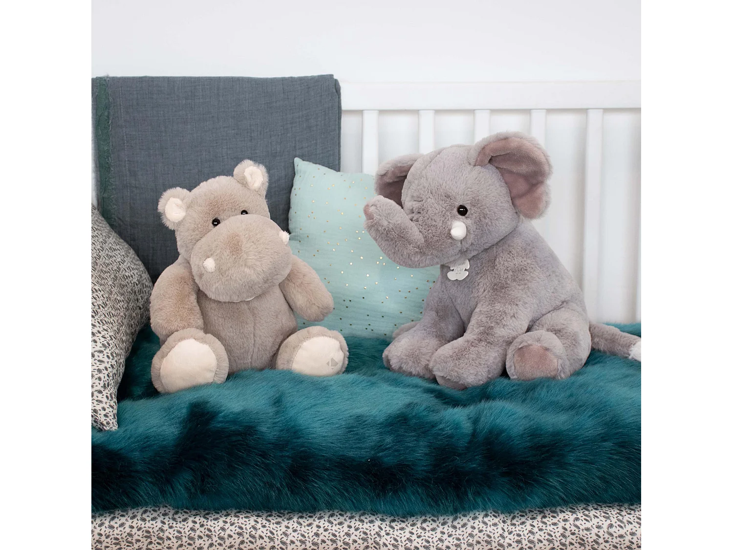 Peluche 25 cm polyester collection DANS LA SAVANE éléphant gris