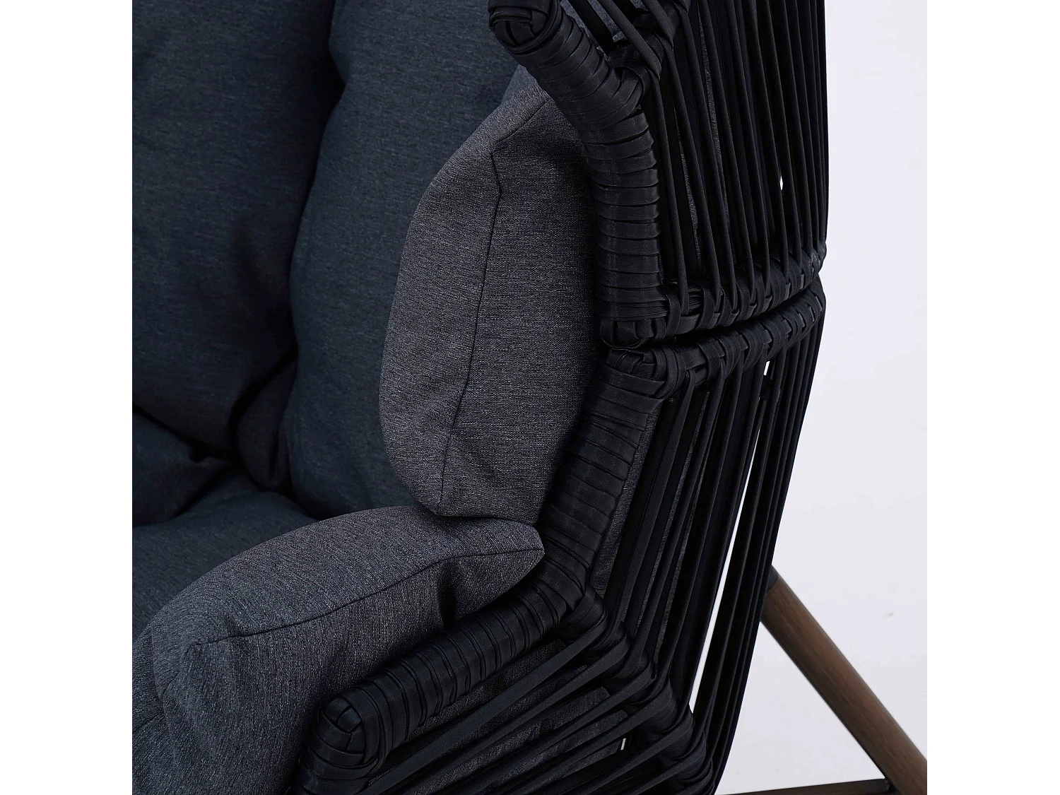 Fauteuil de jardin oeuf sur pied en rotin synthétique 142 cm noir