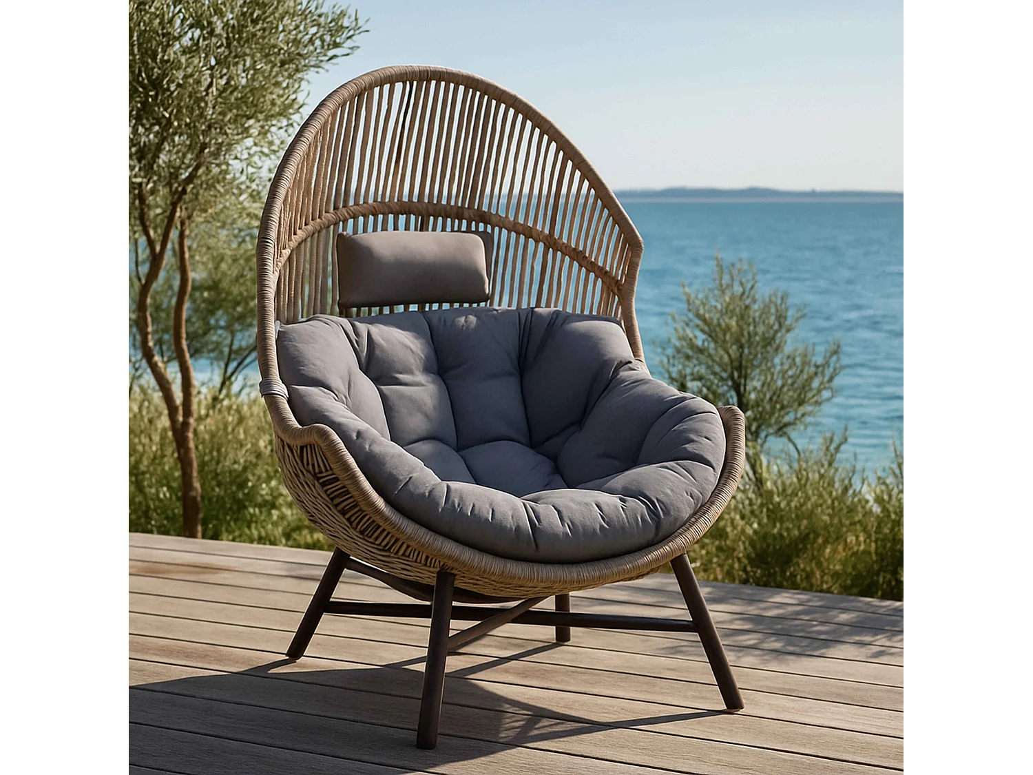 Egg tuinfauteuil op kunststof rotan onderstel 142 cm beige