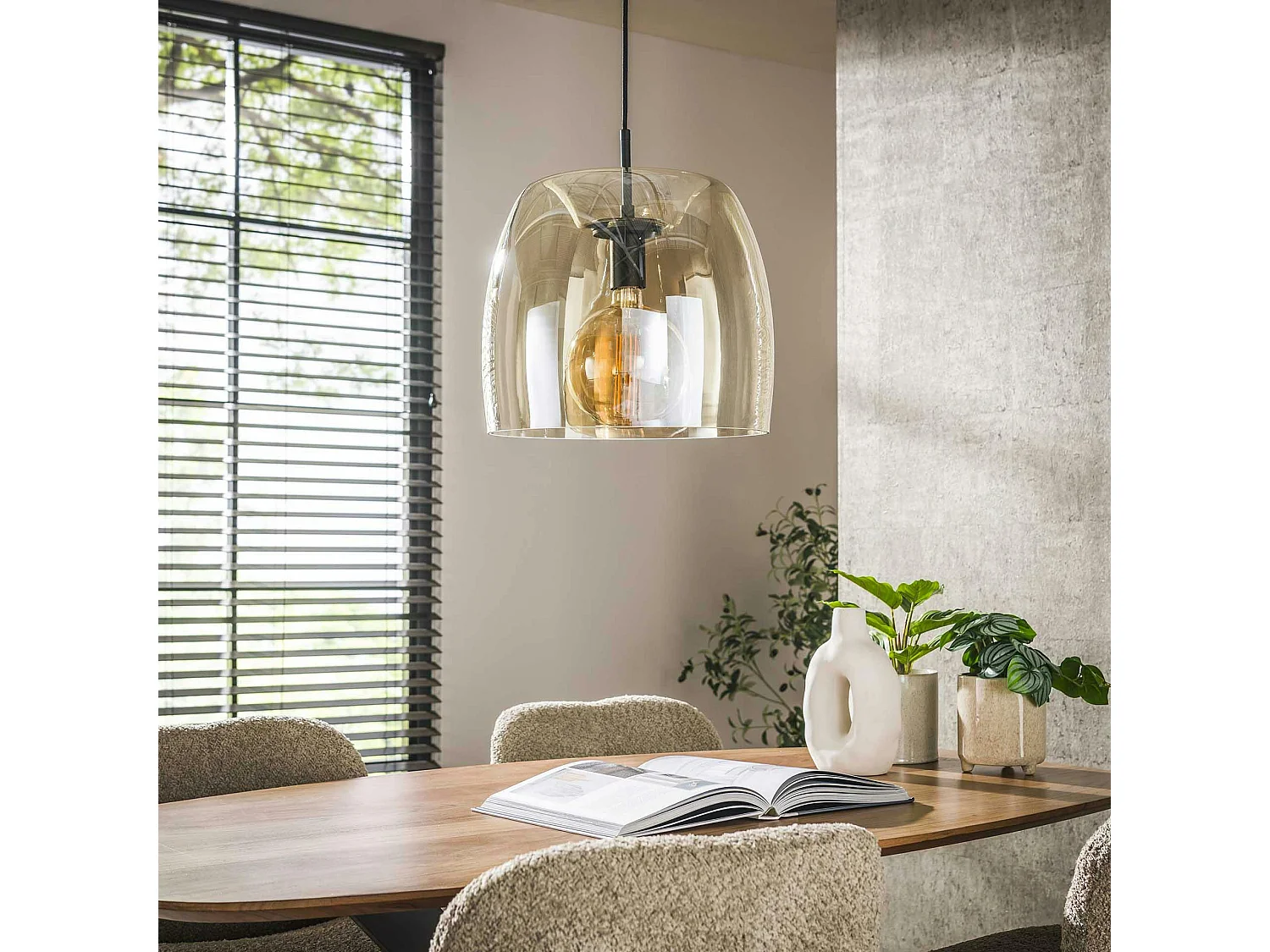 Suspension en verre ambré forme cloche NIAGARA