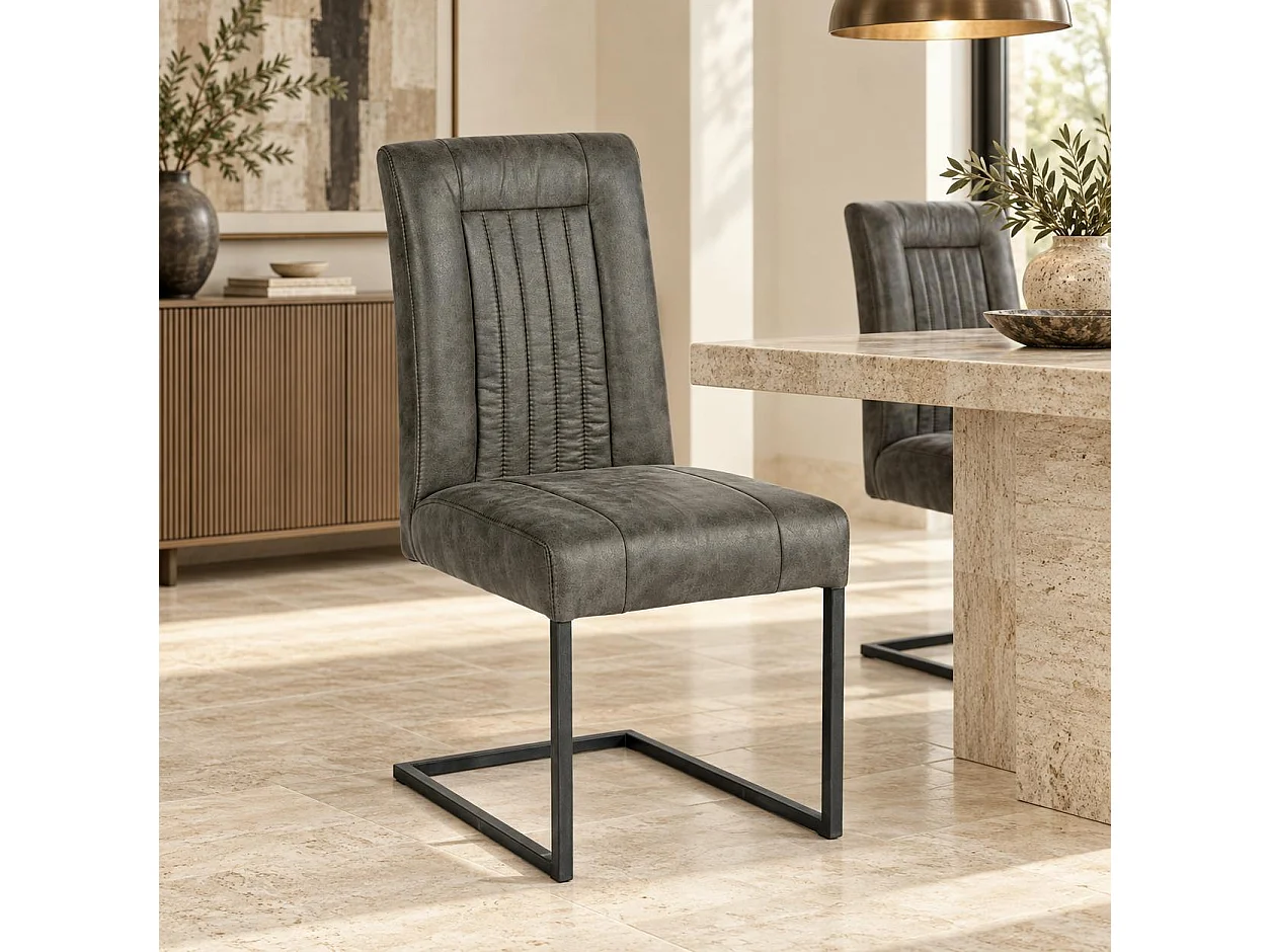 Chaise en tissu microfibres gris et pieds métal noir