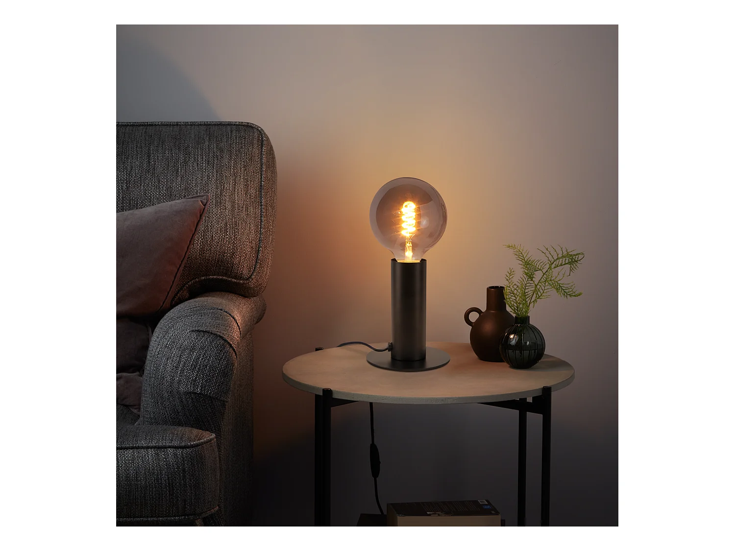 NETTLIFE lámpara de noche / lámpara de mesa vintage, E27, negro, máximo 40W, de estilo retro industrial.