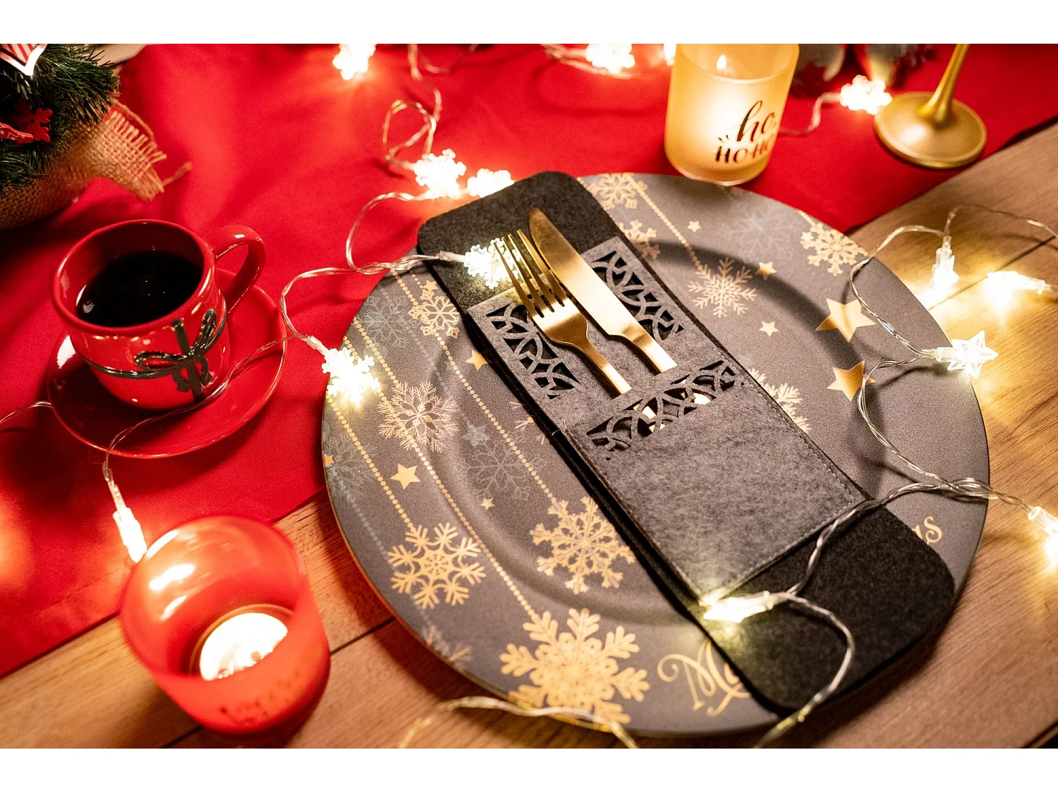 HOUSSE POUR COUVERTS DE NOËL KF357 RED 8PCS ROUGE