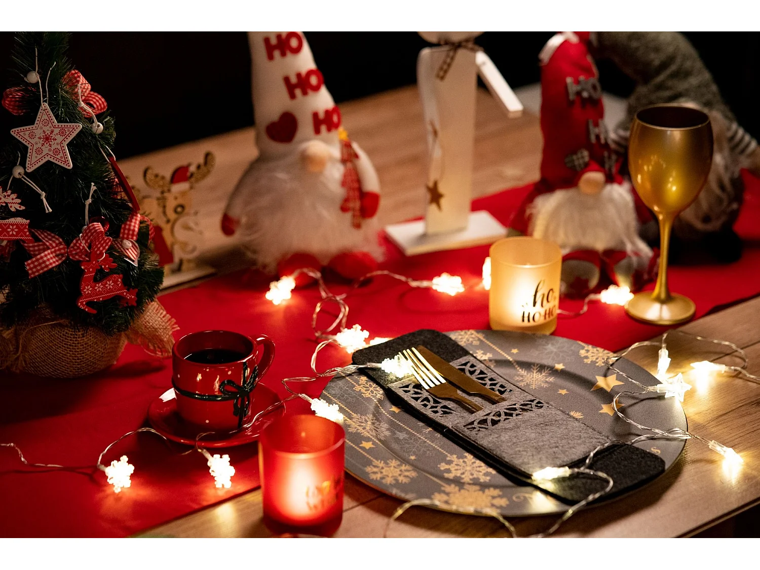 HOUSSE POUR COUVERTS DE NOËL KF357 RED 8PCS ROUGE