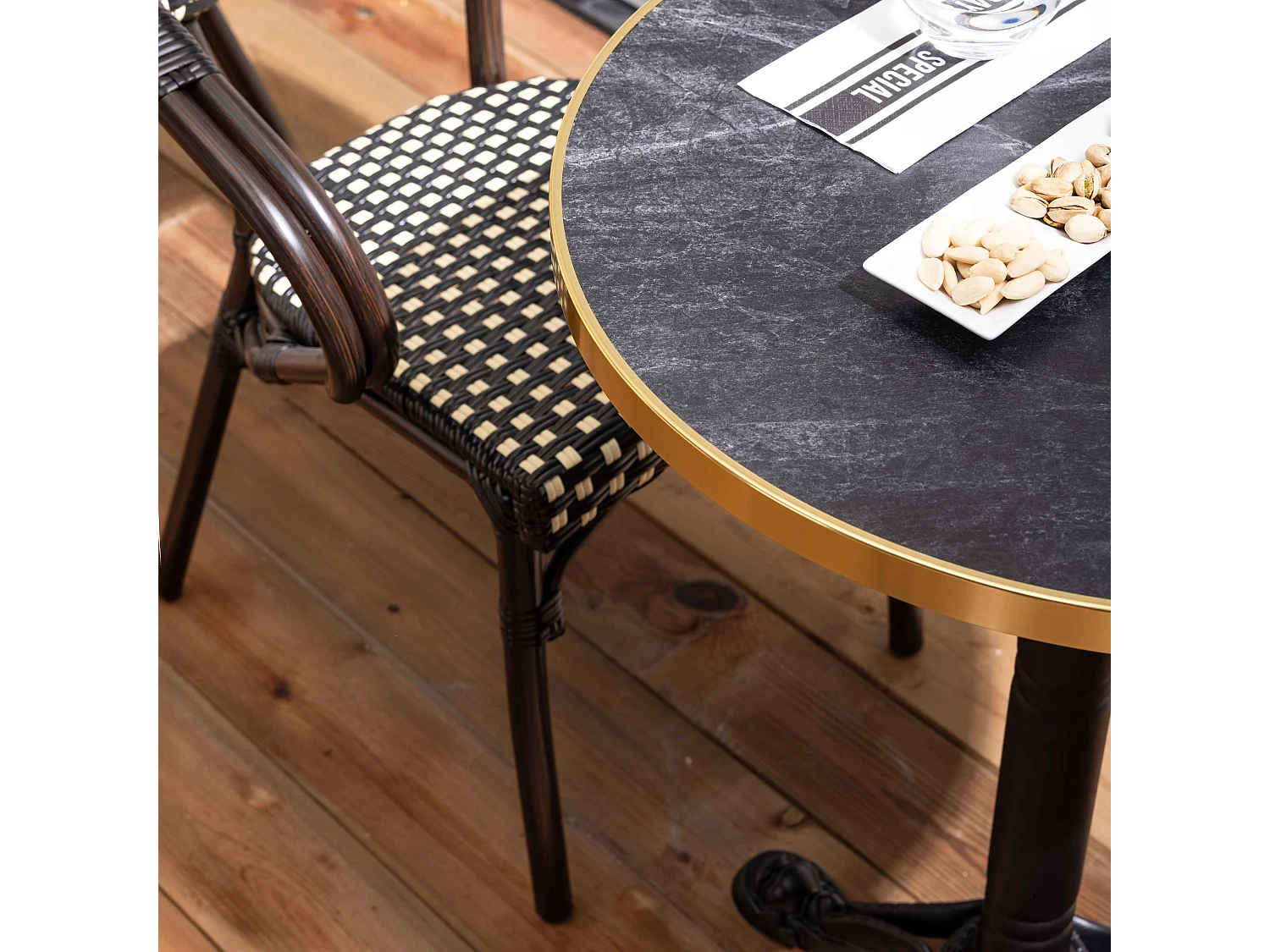 Table de terrasse 60cm inclinable marbre noir et 2 chaises noires