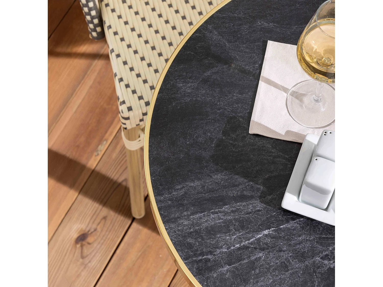 Table de terrasse 60cm inclinable marbre noir et 2 chaises gris