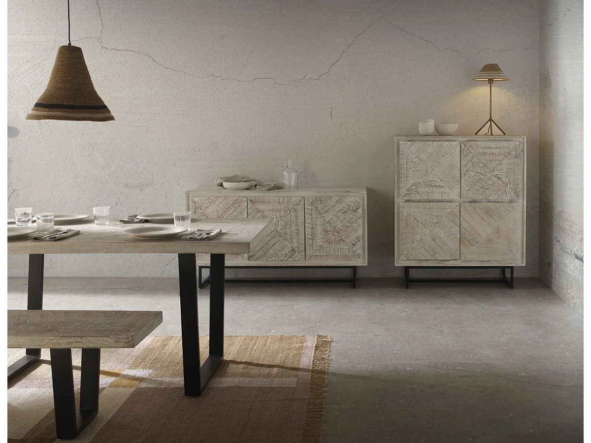 Banco de madeira de mangueira em cor branca patinada