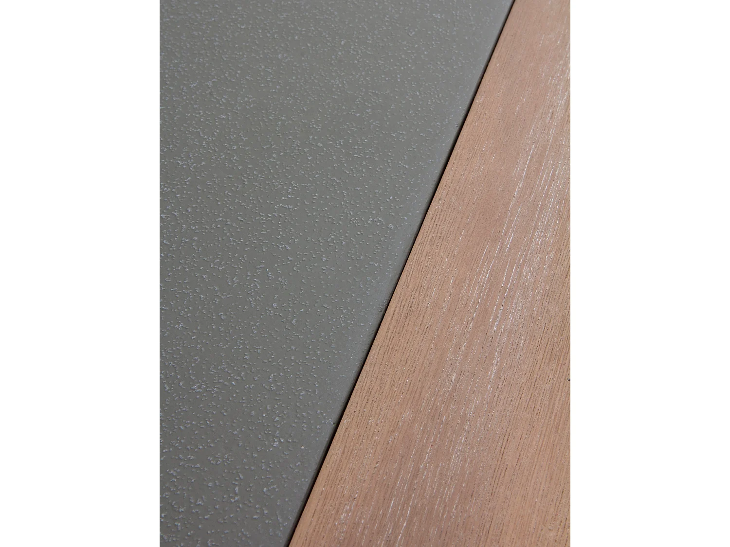 Table en acacia avec plateau en ciment gris clair 160x90 cm