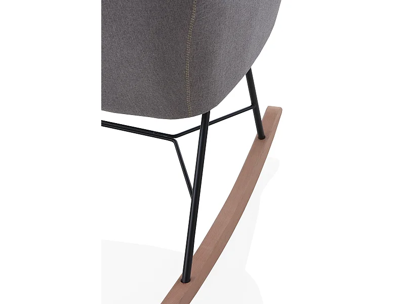 Sedia a dondolo imbottita, gambe in metallo e base a slitta in faggio.