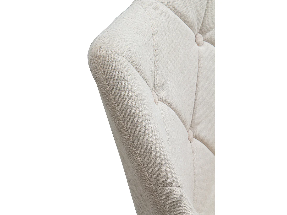 Draaifauteuil bekleed in crème met metalen poten