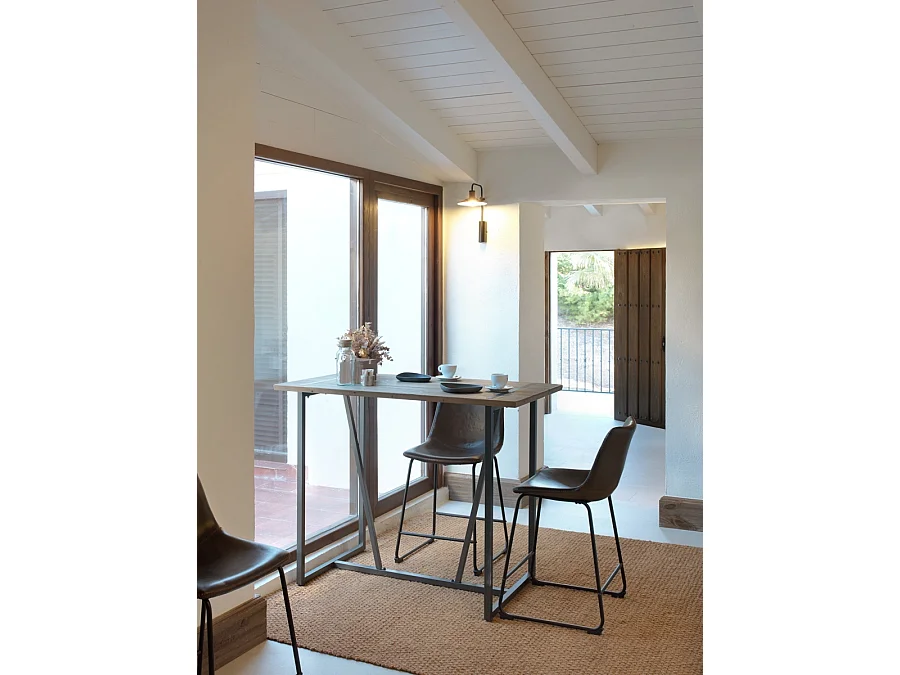 Lot de 2 tabourets rembourrés en marron avec pieds en métal noir