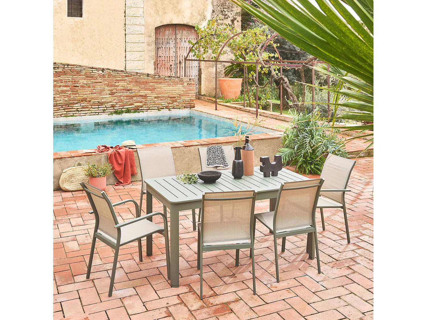 Tavolo da giardino allungabile in alluminio con 4 sedie e 2 poltrone,