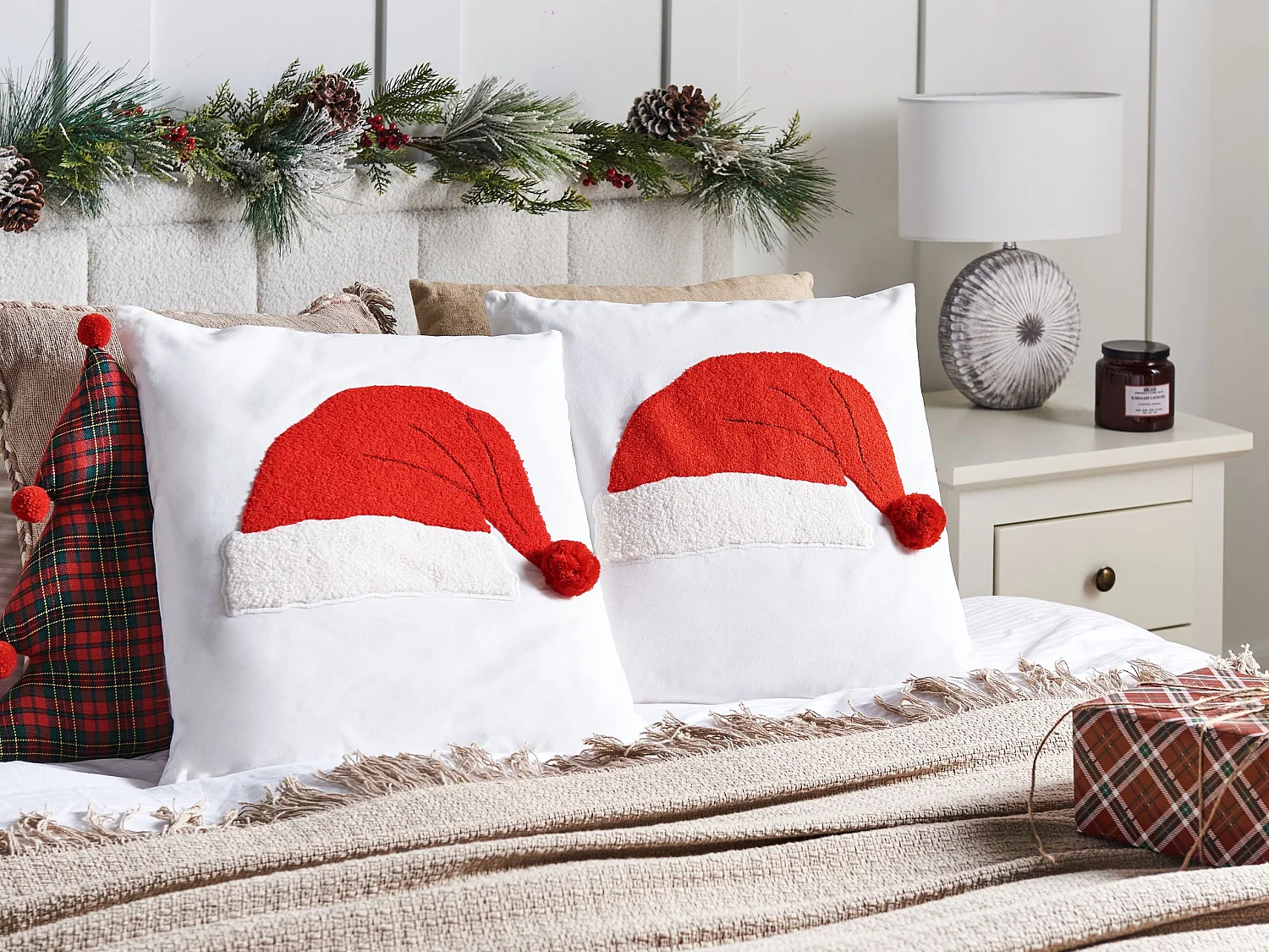 Conjunto de 2 almofadas decorativas PRETZEL Algodão 45 x 45 cm Branco Padrão natalicio