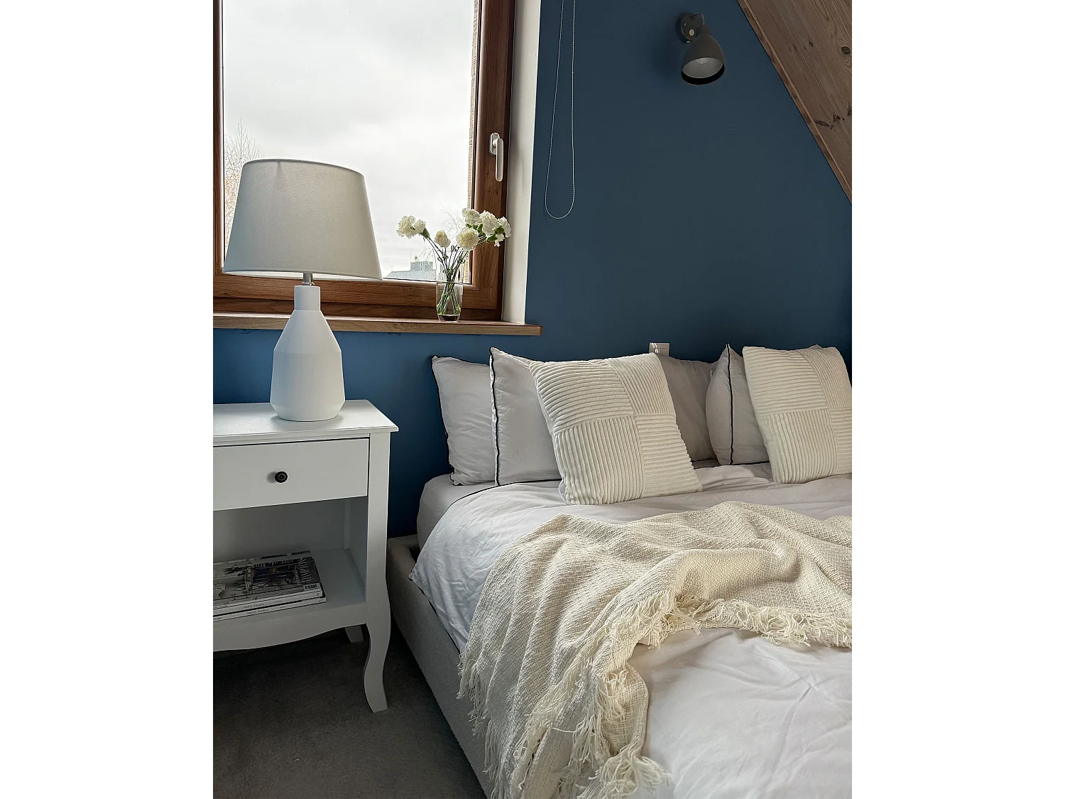 Cama Bouclé ROANNE 140 x 200 cm Creme