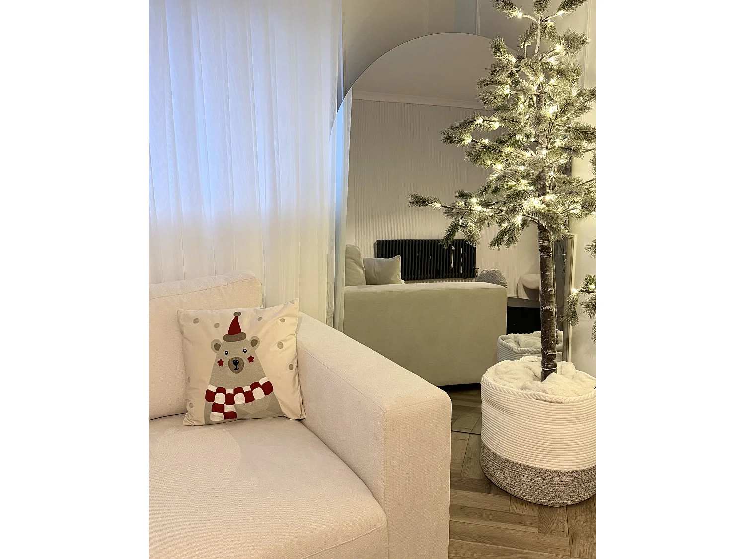 Dekokissen Weihnachtsmotiv Samtstoff weiss 45 x 45 cm 2er Set JELLIES