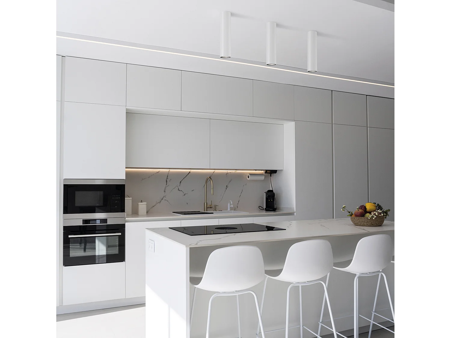 Lampada da soffitto moderna Tania-h.33 cm x d.ø 5,5 cm-gu10 50w-acciaio, bianco-ip20