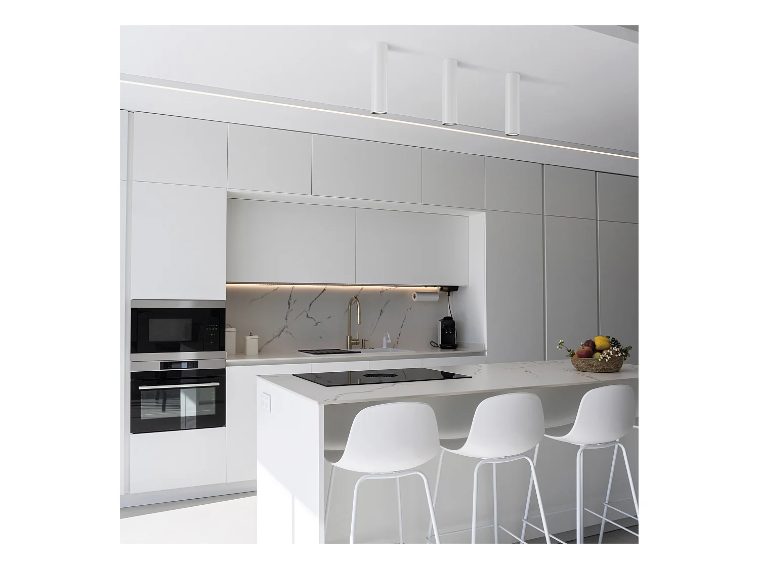 Lampada da soffitto moderna Tania-h.17 cm x d.ø 5,5 cm-gu10 50w-acciaio e-oro-ip20